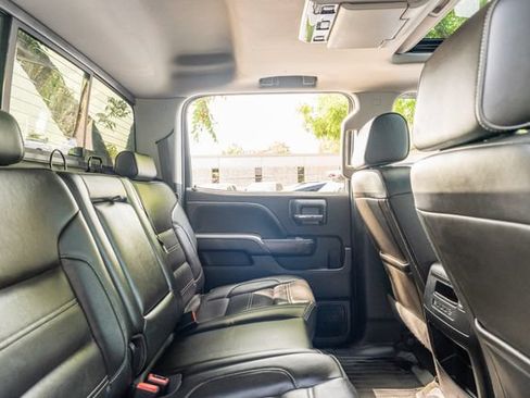 Used 2018 GMC Sierra 2500 Denali w/ Duramax Plus Package AWD/4WD image 41