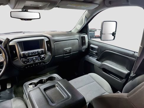 Used 2015 Chevrolet Silverado 2500 LT w/ LT Convenience Package AWD/4WD image 21