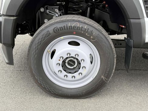New 2025 Ford F550 4x4 Crew Cab Super Duty image 7