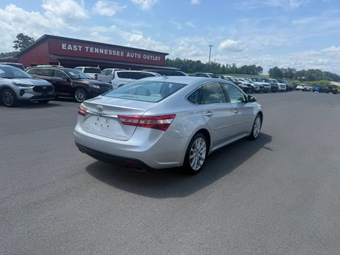 Used 2014 Toyota Avalon Limited FWD image 4