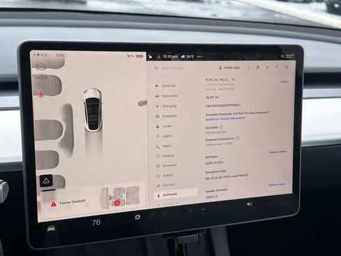 Used 2023 Tesla Model Y Long Range image 3