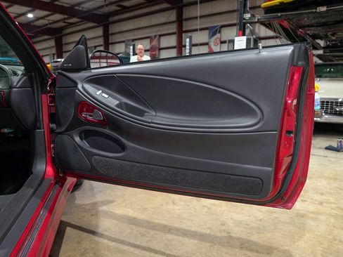 Used 2000 Ford Mustang GT RWD image 37