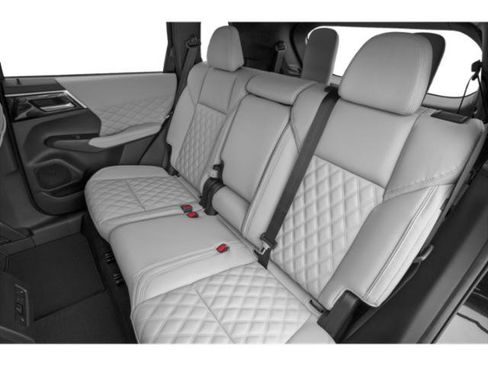 Used 2024 Mitsubishi Outlander SEL AWD/4WD image 13