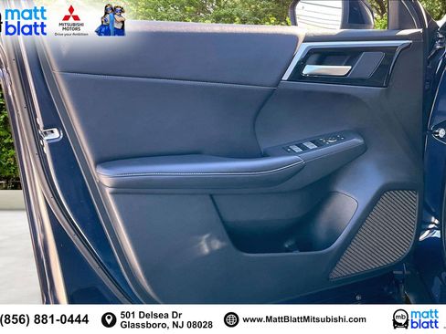 Used 2023 Mitsubishi Outlander SE image 25