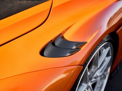 Used 2024 McLaren 750S Spider image 11