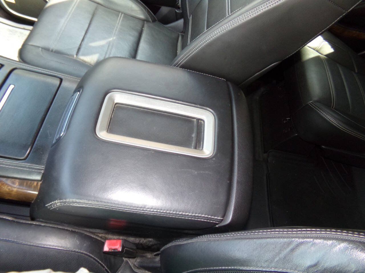Used 2015 GMC Yukon Denali w/ Touring Package AWD/4WD image 63