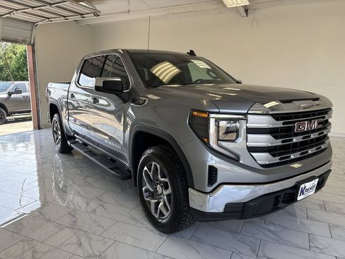 New 2026 GMC Sierra 1500 SLE w/ Preferred Package AWD/4WD image 2
