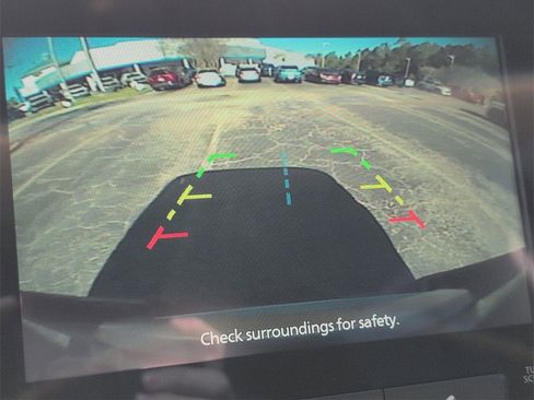 Used 2024 Nissan Frontier SV w/ SV Convenience Package image 19