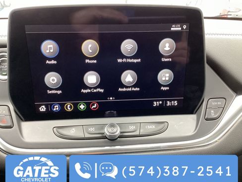 Used 2025 Chevrolet Blazer LT image 3