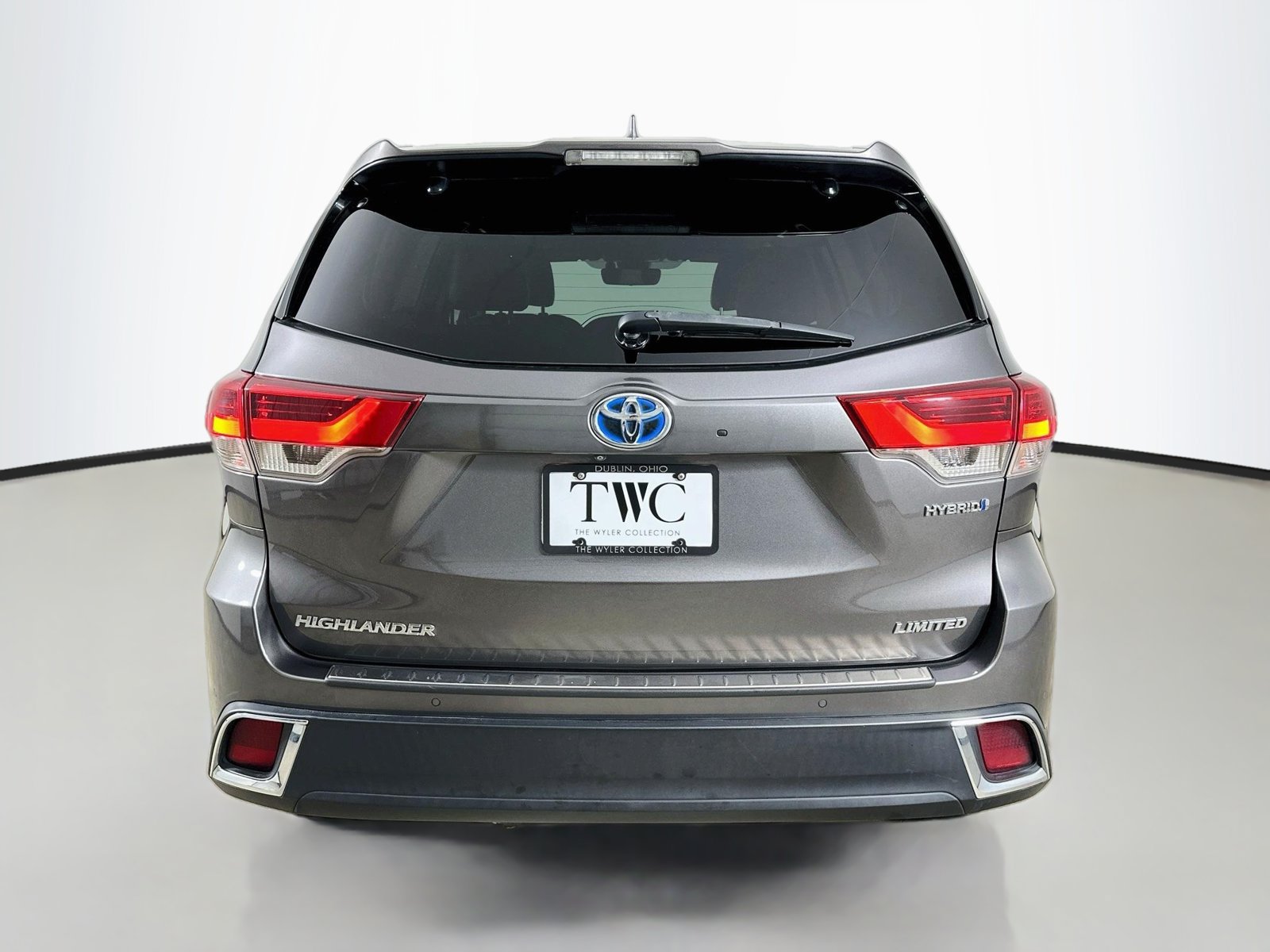 Used 2018 Toyota Highlander Limited AWD/4WD image 6