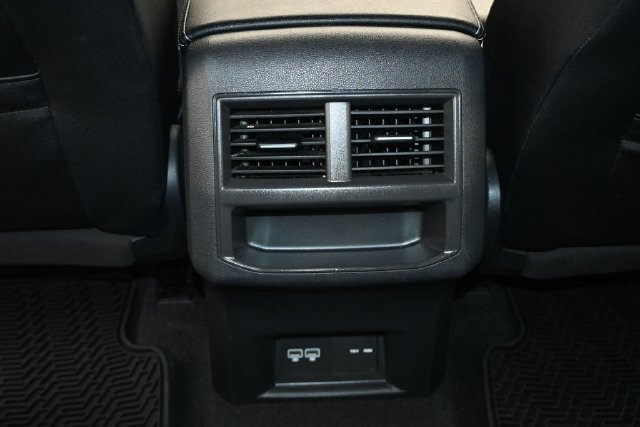 Used 2020 Volkswagen Atlas Cross Sport SE w/ Panoramic Sunroof Package AWD/4WD image 21
