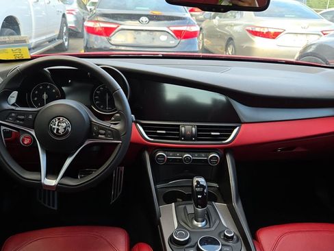 Used 2019 Alfa Romeo Giulia Ti Sport w/ Quick Order Package 22U Sport RWD image 3