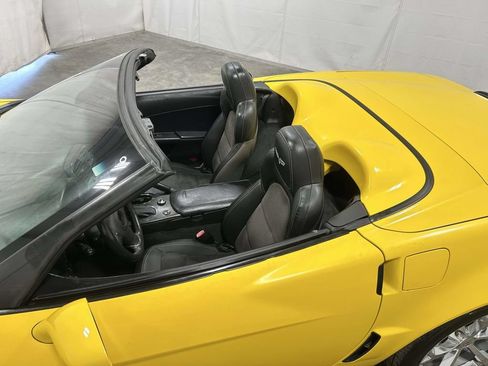 Used 2012 Chevrolet Corvette Grand Sport w/ 4LT Preferred Equipment Group RWD image 7