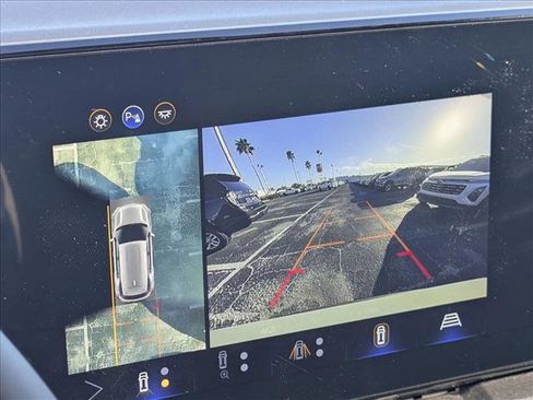 New 2026 Chevrolet Equinox LT w/ Safety and Technology Package image 11