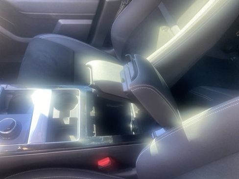 Used 2019 Land Rover Range Rover Velar image 16