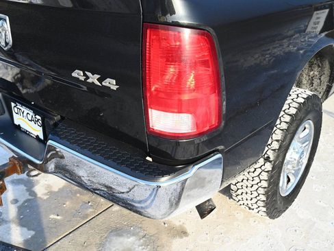 Used 2018 RAM 2500 Tradesman w/ Chrome Appearance Group image 12