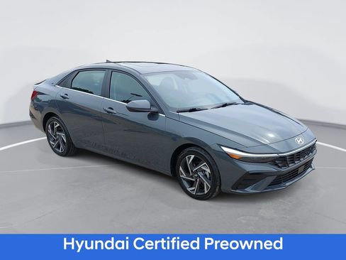 Certified 2024 Hyundai Elantra SEL w/ Convenience Package FWD image 3