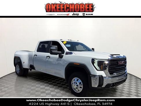 Used 2026 GMC Sierra 3500 Pro w/ 1SA Pro Safety Plus Package AWD/4WD image 1