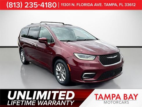 Used 2021 Chrysler Pacifica Touring-L w/ Premium & Safety Sphere Group FWD image 1