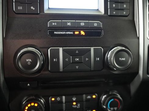Used 2018 Ford F150 XLT w/ Equipment Group 301A Mid RWD image 23