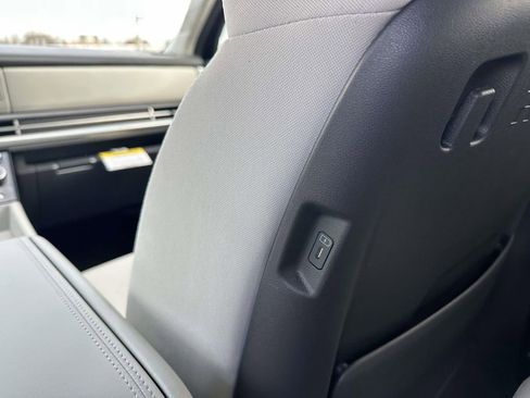 New 2026 Hyundai Santa Fe SE AWD/4WD image 11