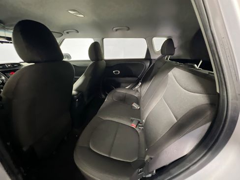 Used 2016 Kia Soul FWD image 28