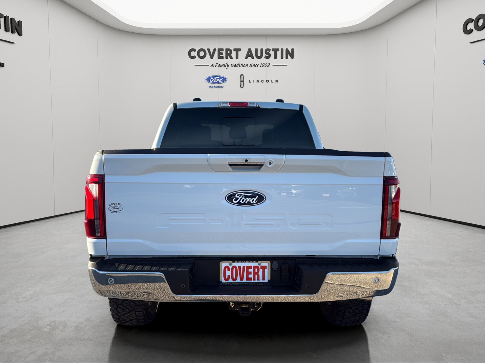 Used 2024 Ford F150 Lariat w/ Bed Utility Package AWD/4WD image 4