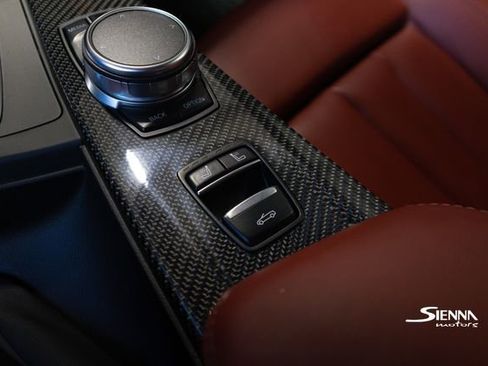 Used 2018 BMW M4 Convertible image 41