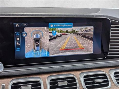 New 2026 Mercedes-Benz GLS 450 4MATIC image 13