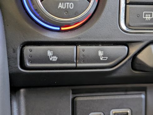 Used 2021 Chevrolet Suburban Z71 image 36