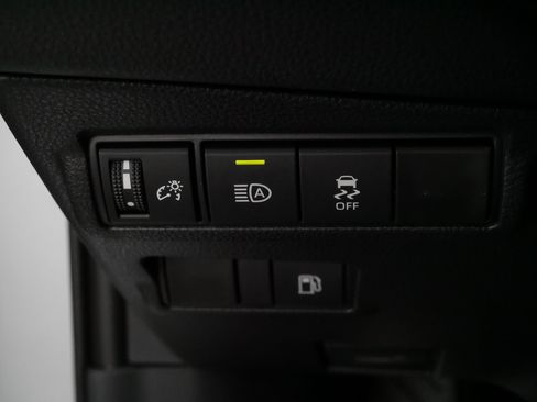 Certified 2026 Toyota Corolla Cross SE w/ Moonroof Package image 27