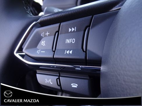 New 2025 MAZDA CX-5 Signature image 17