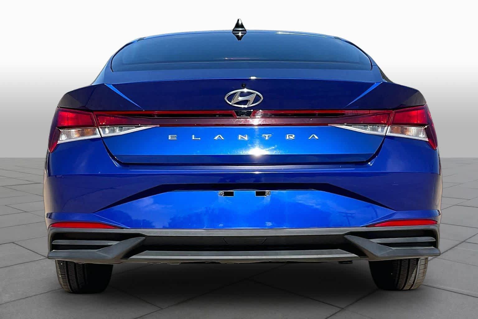 Certified 2021 Hyundai Elantra SEL w/ Convenience Package FWD image 5