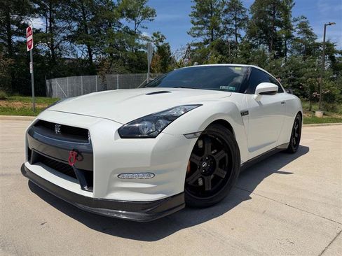 Used 2013 Nissan GT-R Black Edition AWD/4WD image 1