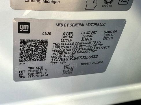 New 2026 Chevrolet Traverse RS w/ LPO, Floor Liner Package FWD image 17