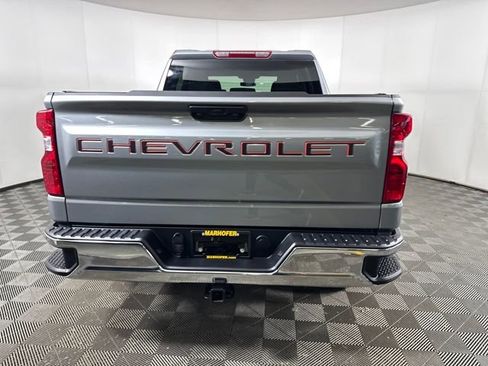 Used 2025 Chevrolet Silverado 1500 LT image 4