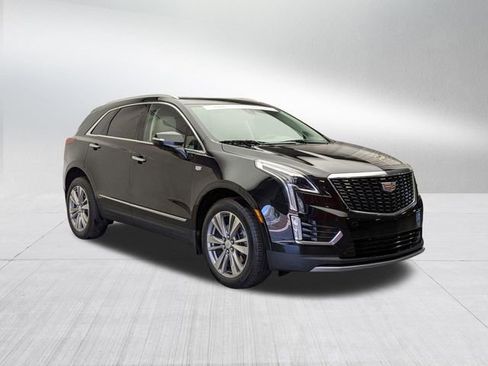 Certified 2023 Cadillac XT5 Premium Luxury w/ LPO, Floor Liner Package AWD/4WD image 3