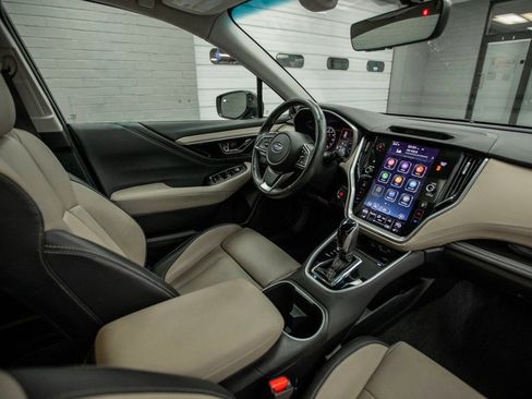 Used 2021 Subaru Outback Limited image 15
