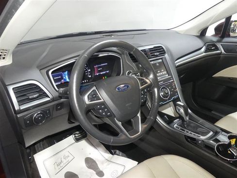 Used 2015 Ford Fusion Titanium FWD image 24