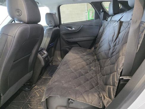 Used 2023 Chevrolet Blazer LT image 2