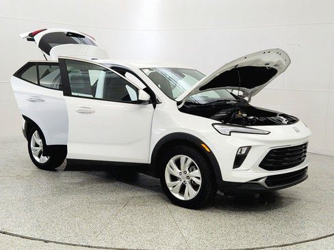 Used 2025 Buick Encore GX Preferred FWD image 9