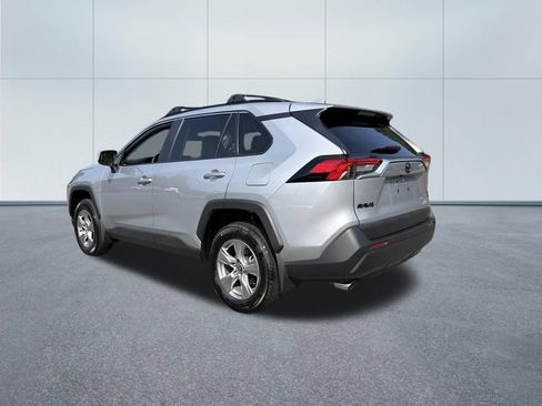 Used 2025 Toyota RAV4 XLE AWD/4WD image 7