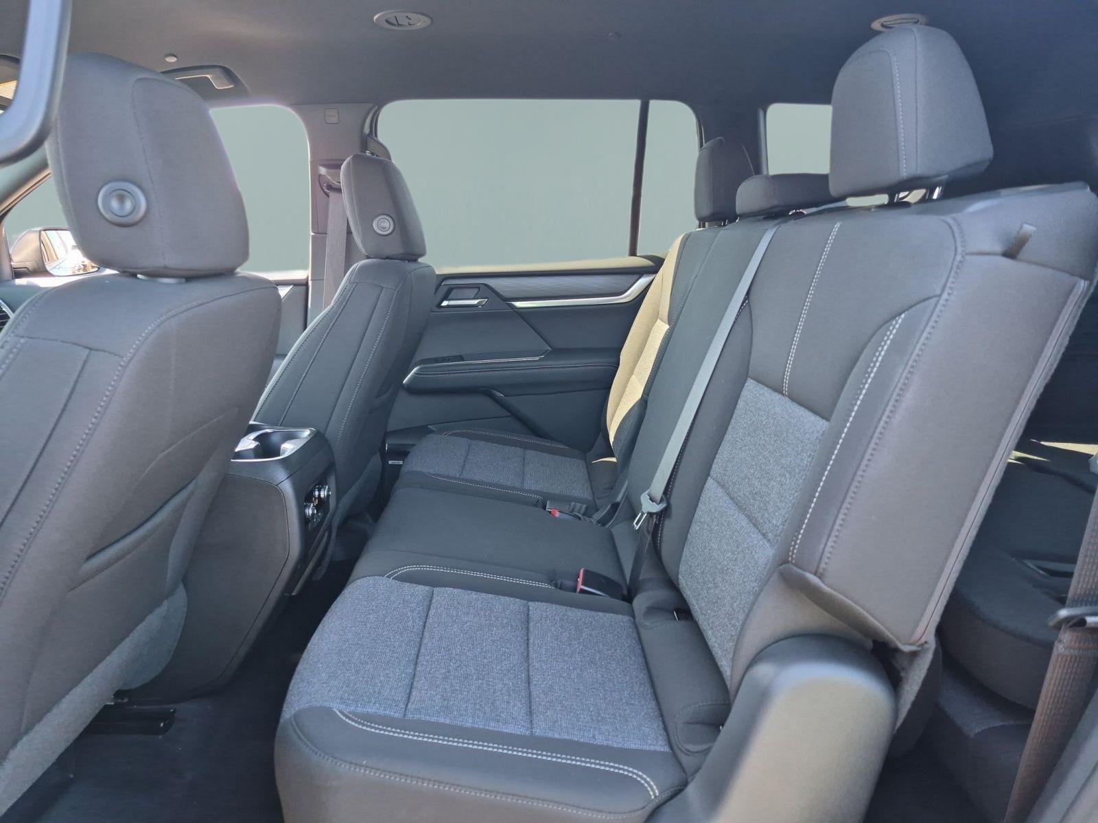 New 2026 GMC Acadia Elevation FWD image 24