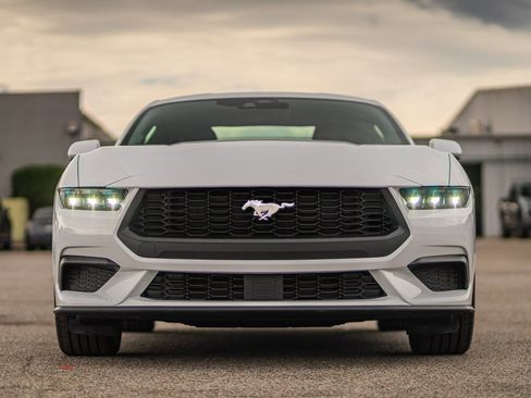 New 2026 Ford Mustang Coupe image 4