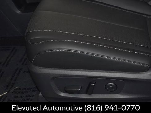 Certified 2026 INFINITI QX60 Luxe w/ Cargo Package AWD/4WD image 17