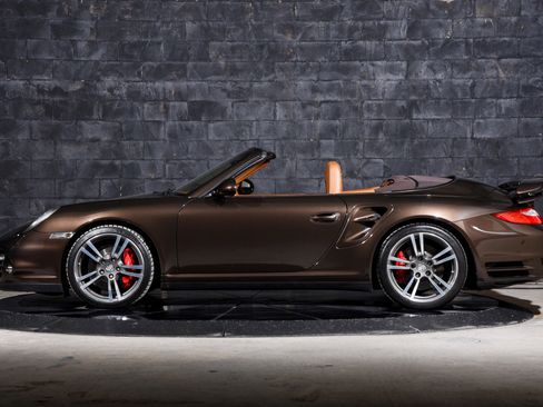 Used 2010 Porsche 911 Turbo AWD/4WD image 11