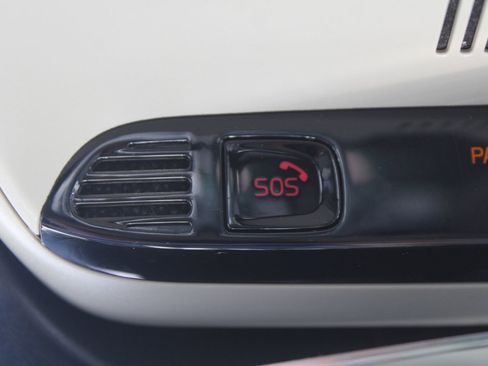 Used 2017 Volvo XC90 T5 Momentum w/ Vision Package FWD image 47