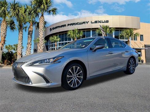 Certified 2021 Lexus ES 300h w/ Premium Package image 9