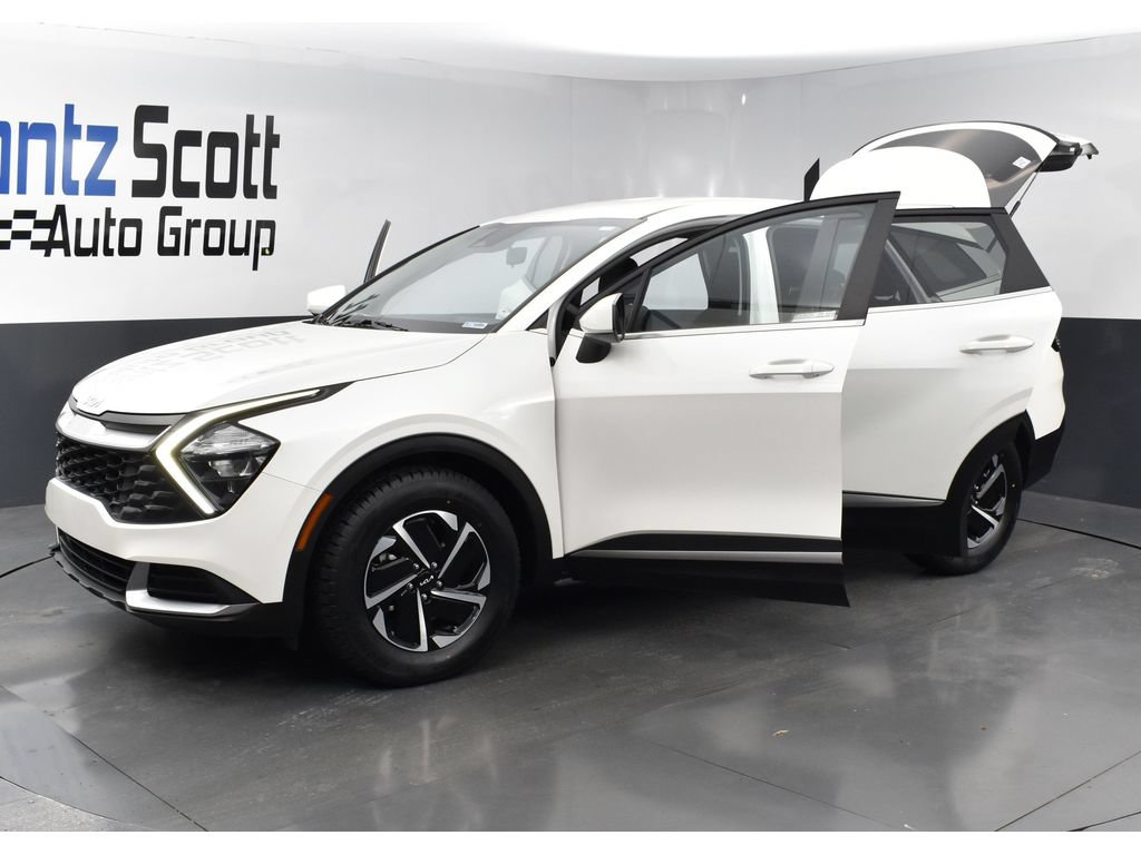 Used 2023 Kia Sportage LX FWD image 26