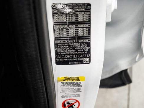 Used 2020 Land Rover Discovery Sport S image 41